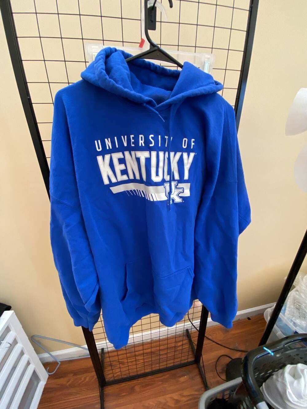 Captivating University of Kentucky Wildcats Blue Hoodie Sweatshirt